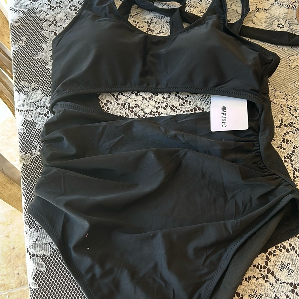Vimpunec one piece black bathing suit